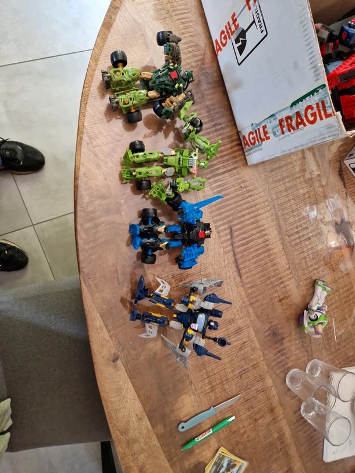 Lot de 4 transformers construc bot