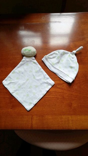 Ensemble doudou et bonnet 54 cm