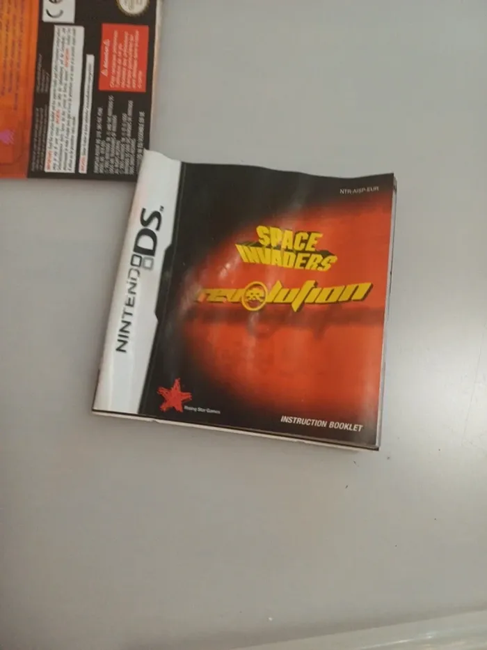 Space Invaders Revolution Nintendo DS - photo numéro 5