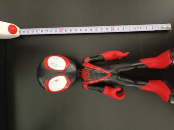 Figurine Spidey noir