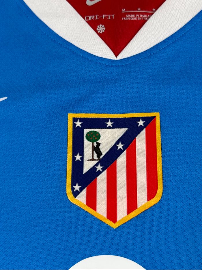 Maillot foot atlhetico Madrid - photo numéro 3