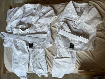 Lot 2 kimono enfant