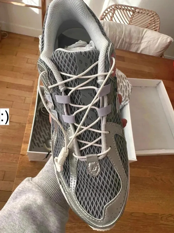 New balance 1906r the basement day chrome taille 43 - photo numéro 6