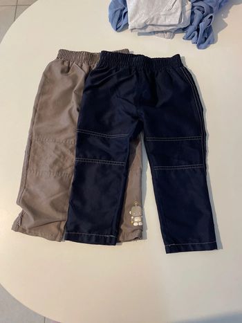 Lot 2 pantalon taille 24
