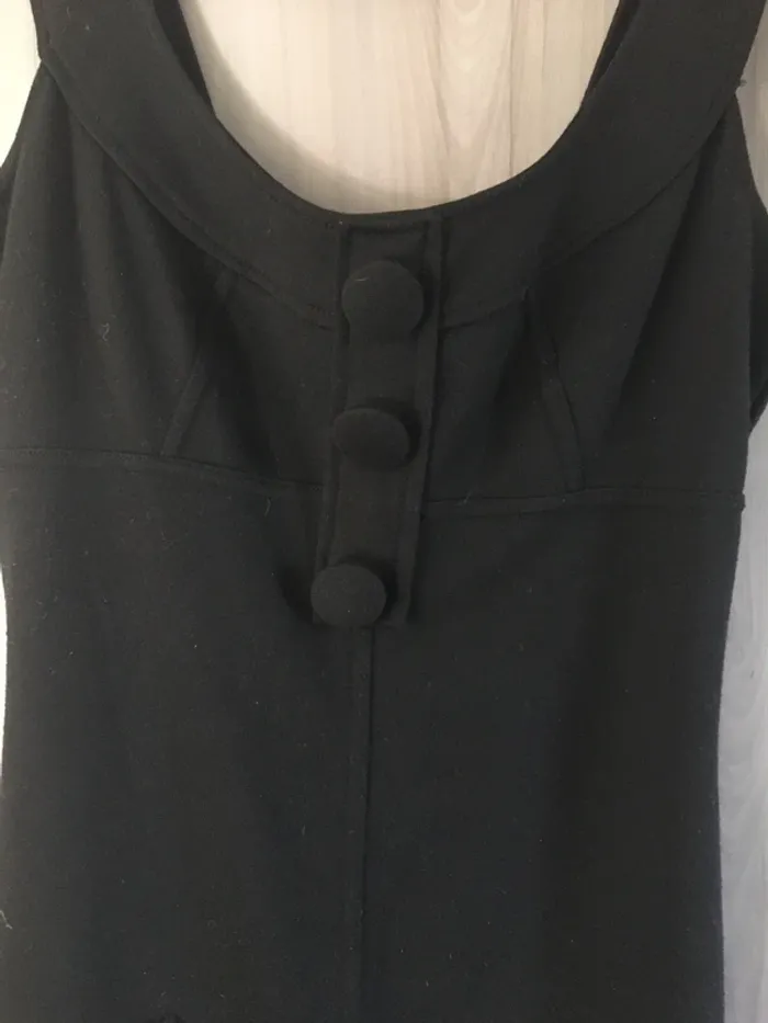 Robe noire chasuble - photo numéro 3