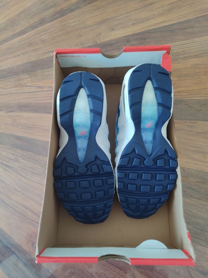 Baskets Nike air max 95 T 37.5 - photo numéro 7