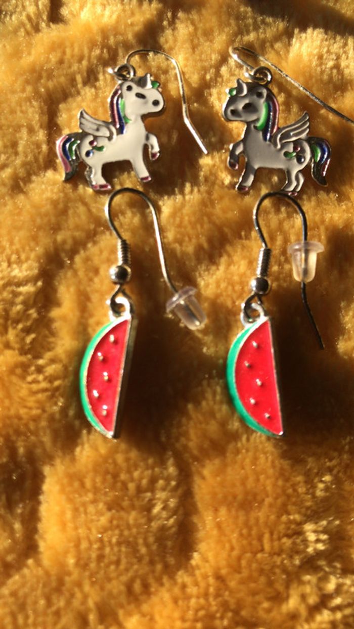 Primark boucles d oreilles licorne et pastèque - photo numéro 3