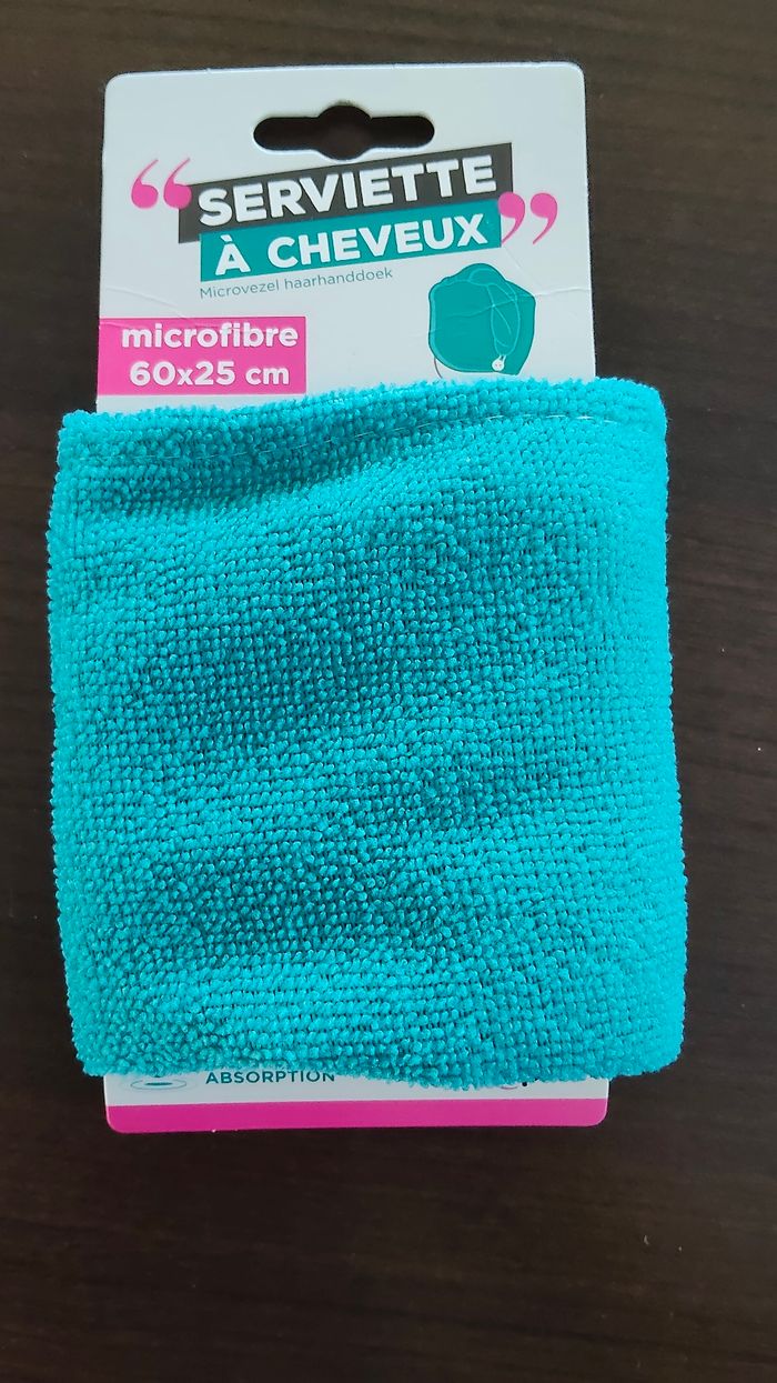 Serviette à cheveux microfibre neuve