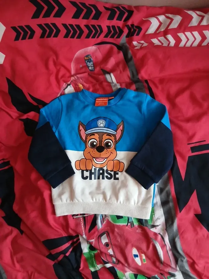 Pull Paw Patrol taille 12 mois