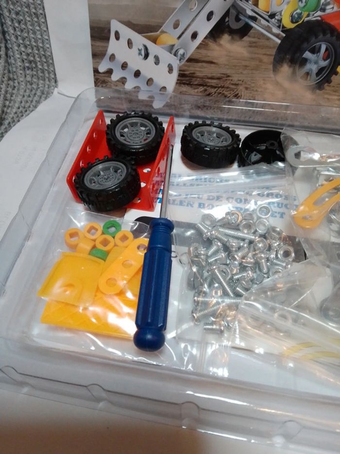 Kit de construction en métal "Chargeur" - photo numéro 3