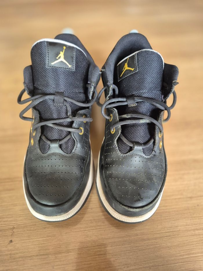 Jordan  pointure 38 - photo numéro 2