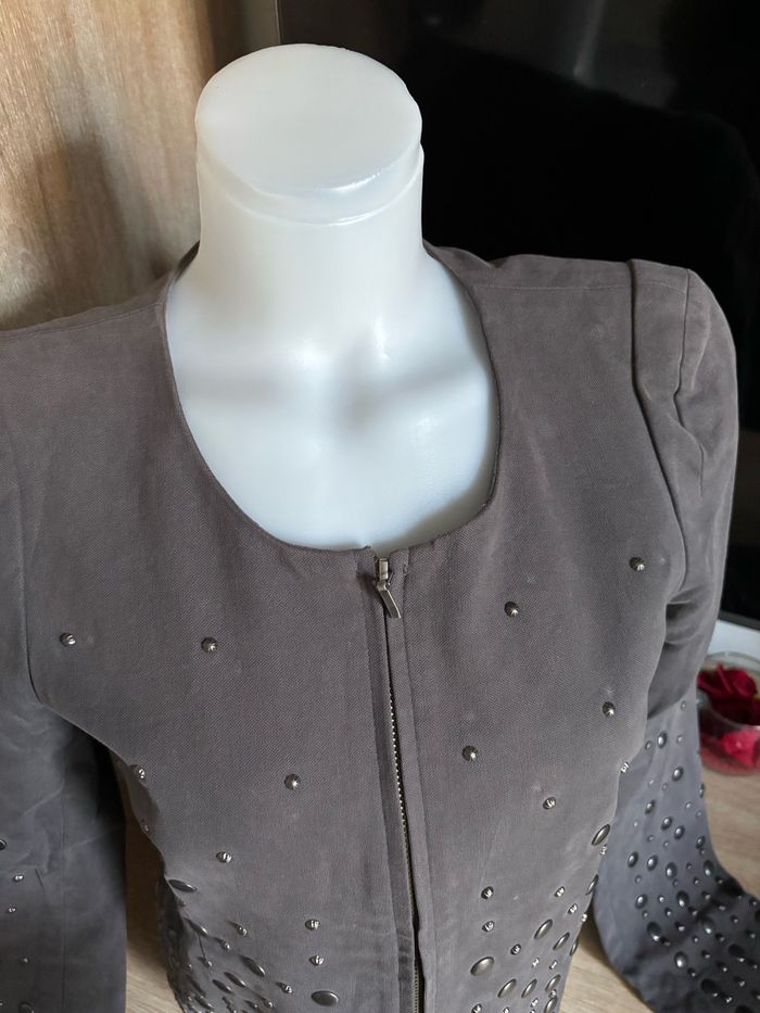 Veste grise bouton clouté en  relief comptoir des cotonniers taille S - photo numéro 4