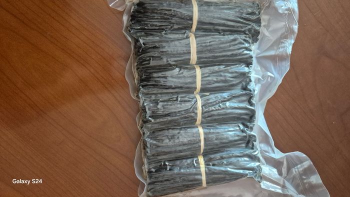 Gousses de vanille de Madagascar sambava 1.5 euro la gousse. - photo numéro 2