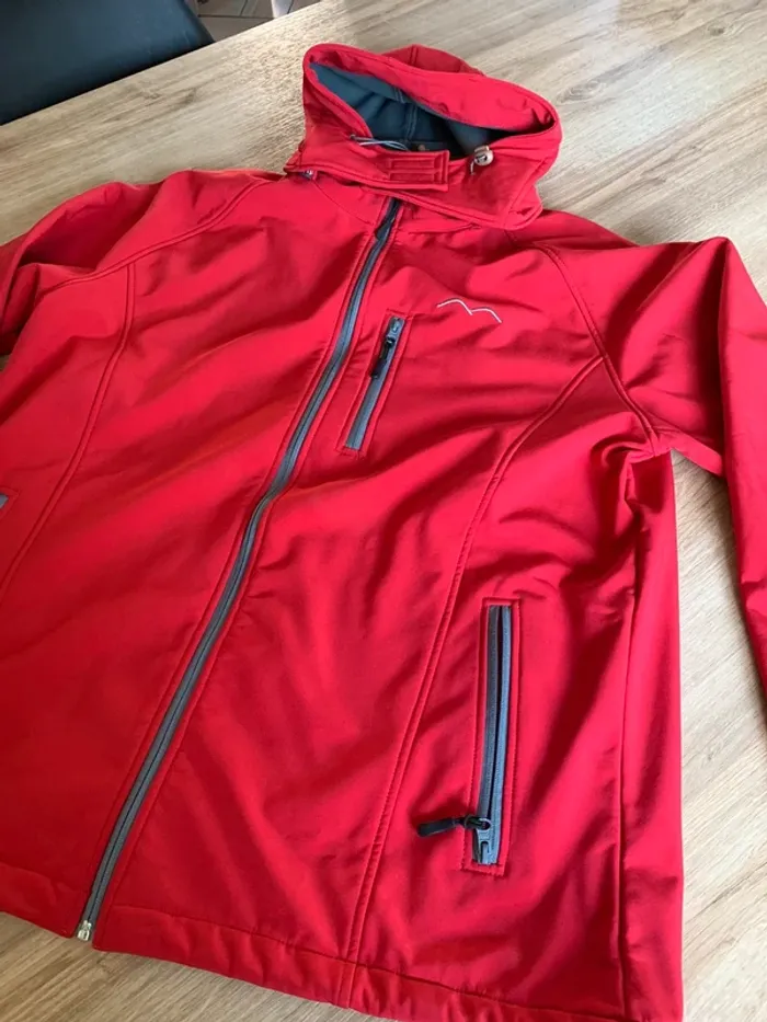 Parka rouge - photo numéro 2