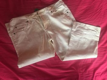 pantacourt blanc taille 40