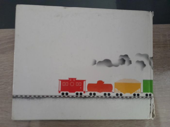 album cartonné école des loisirs - un train passe - photo numéro 6