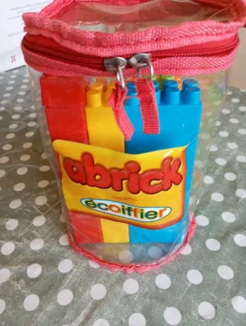 Jeu d’emboîtement type Duplo
