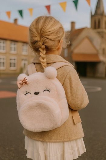Adorable sac à dos ourson en fausse fourrure rose poudré parfait pour la rentrée 🎀