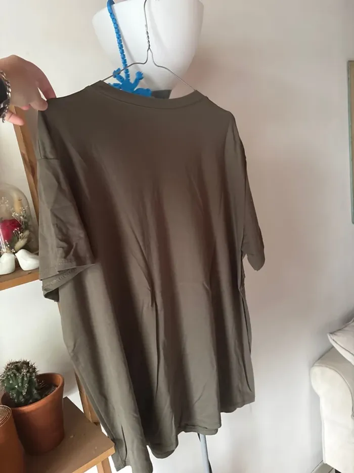 Tee-shirts manche courte kaki à fleurs - photo numéro 2