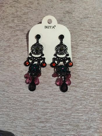 Boucles d'oreilles ikita neuve