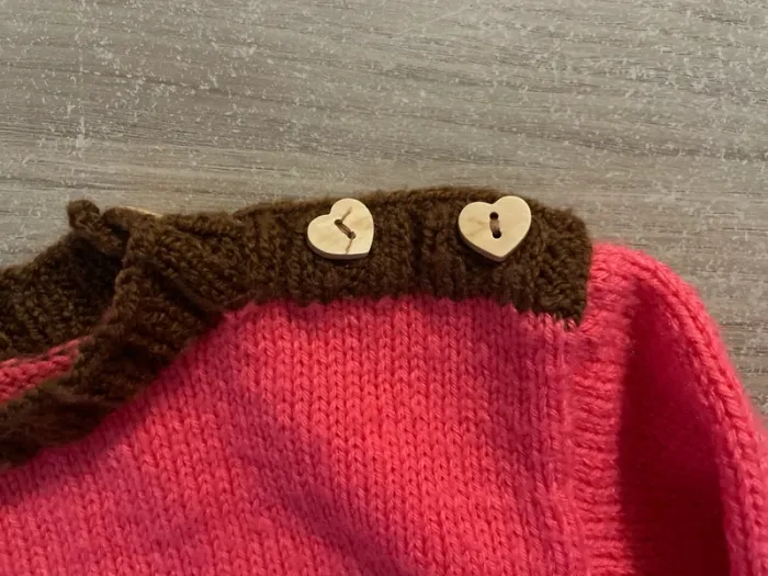 Pull en laine fait main taille 5-6 ans - photo numéro 2