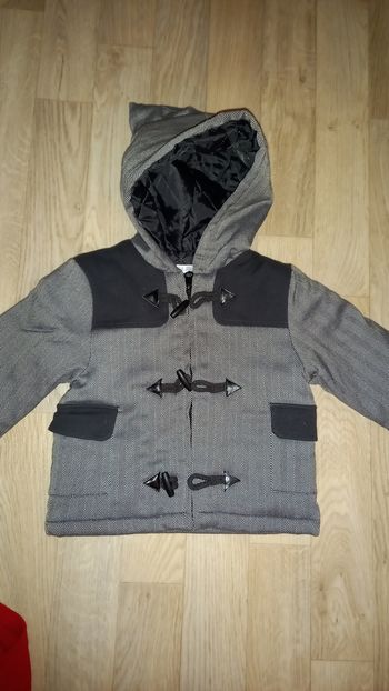 Manteau neuf avec capuche