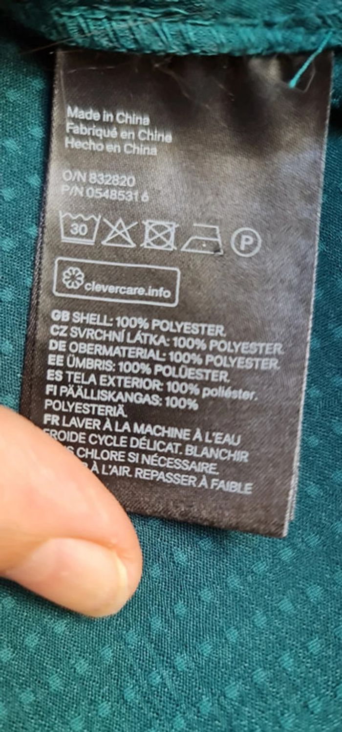 Haut vert H&M - photo numéro 3