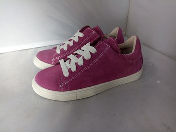 Basket fuschia taille 31