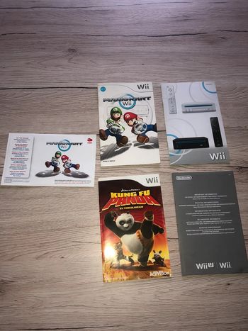 Livret jeux wii mario Kart et kung-fu panda
