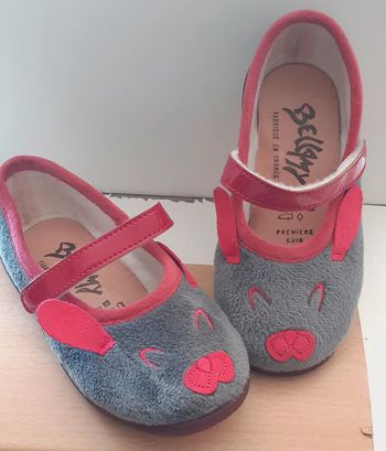 Chaussons fille pointure 25 / Bellamy