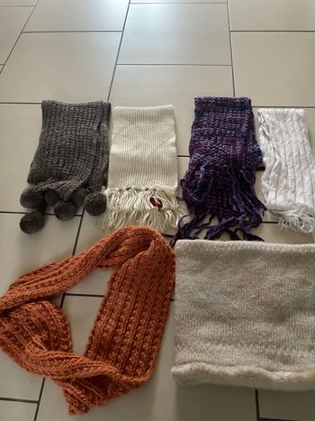 Lot echarpe et tour de cou femme