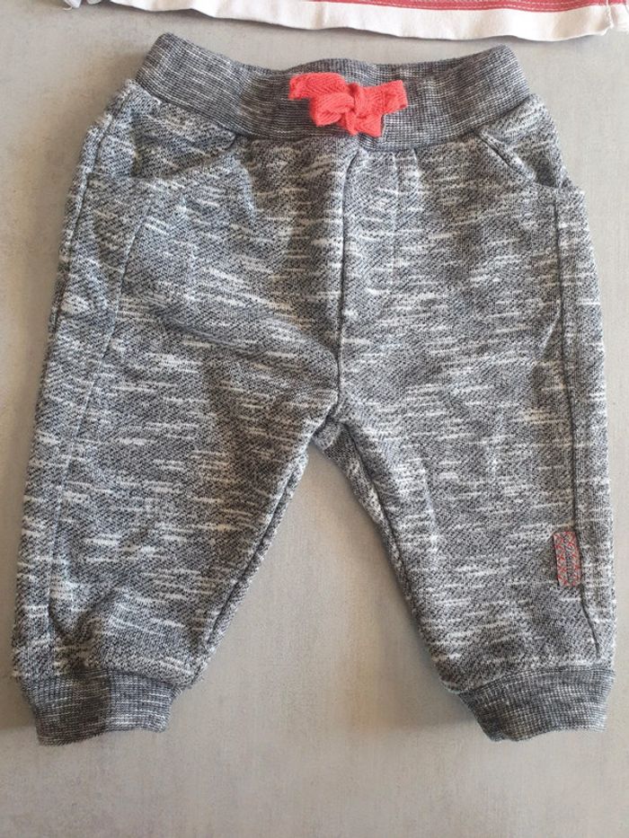 Ensemble 6 mois - photo numéro 2