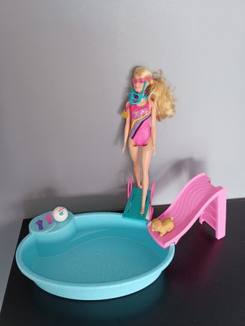 Barbie+piscine+toboggan+plongeoir