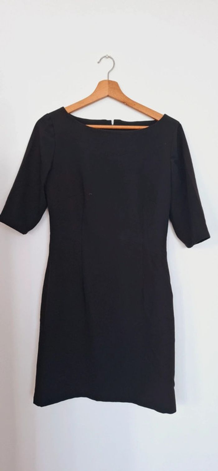 Petite Robe Noire – cousu main Modèle unique Taille S/M - photo numéro 2