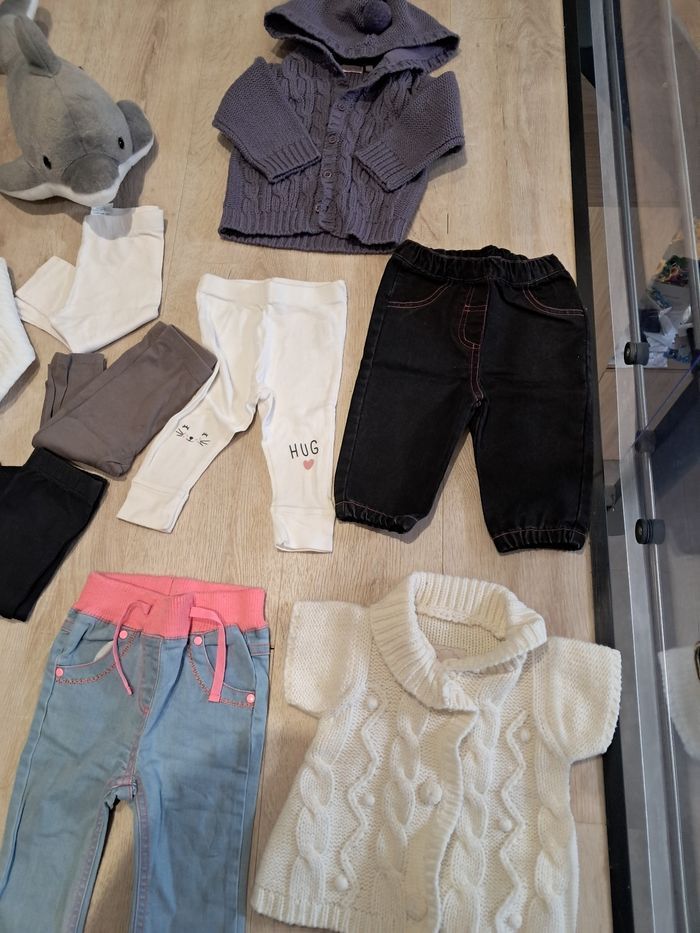 Gros lot de vêtements 12mois neufs et tbe - photo numéro 7
