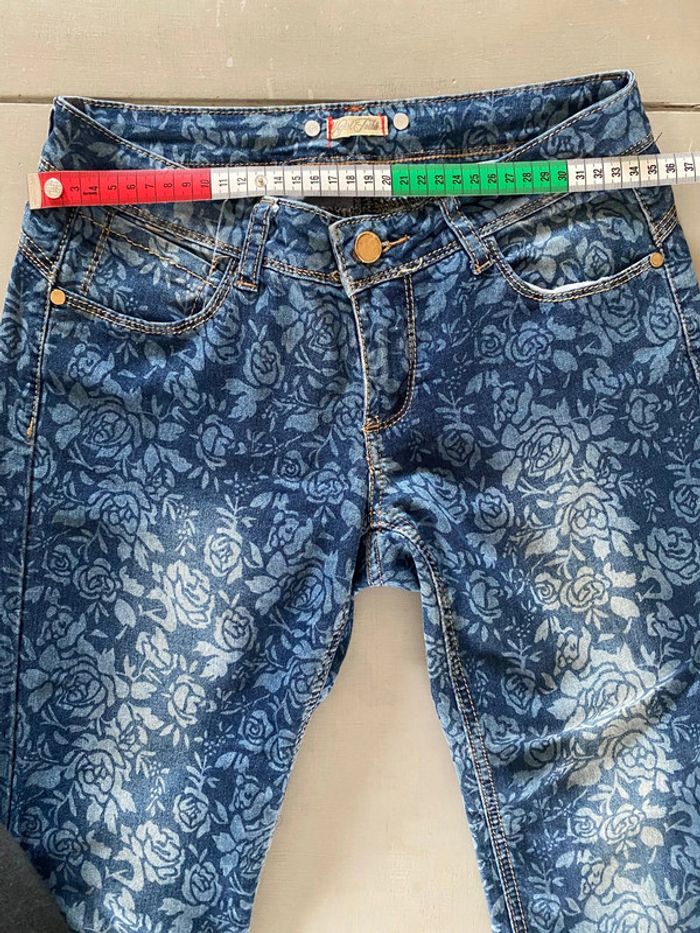 Jeans Girl Tribu bleu avec fleurs taille 34 - photo numéro 12