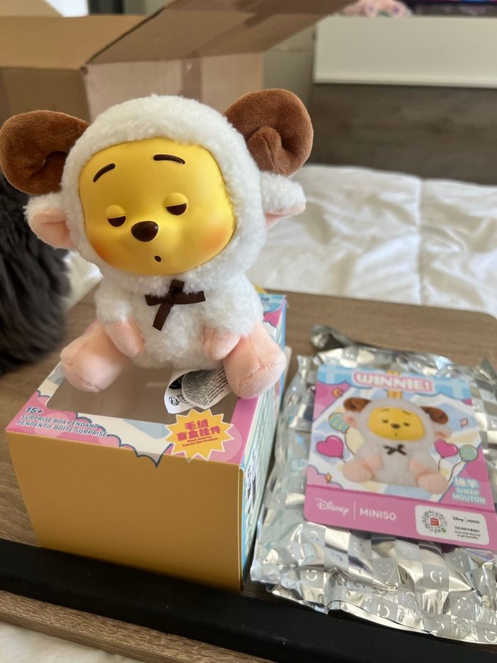 Miniso porte-clé peluche Winnie l’Ourson Sheep - photo numéro 4
