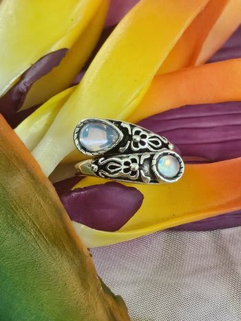 Bague ajustable en argent sterling 925 avec ses pierres opalite