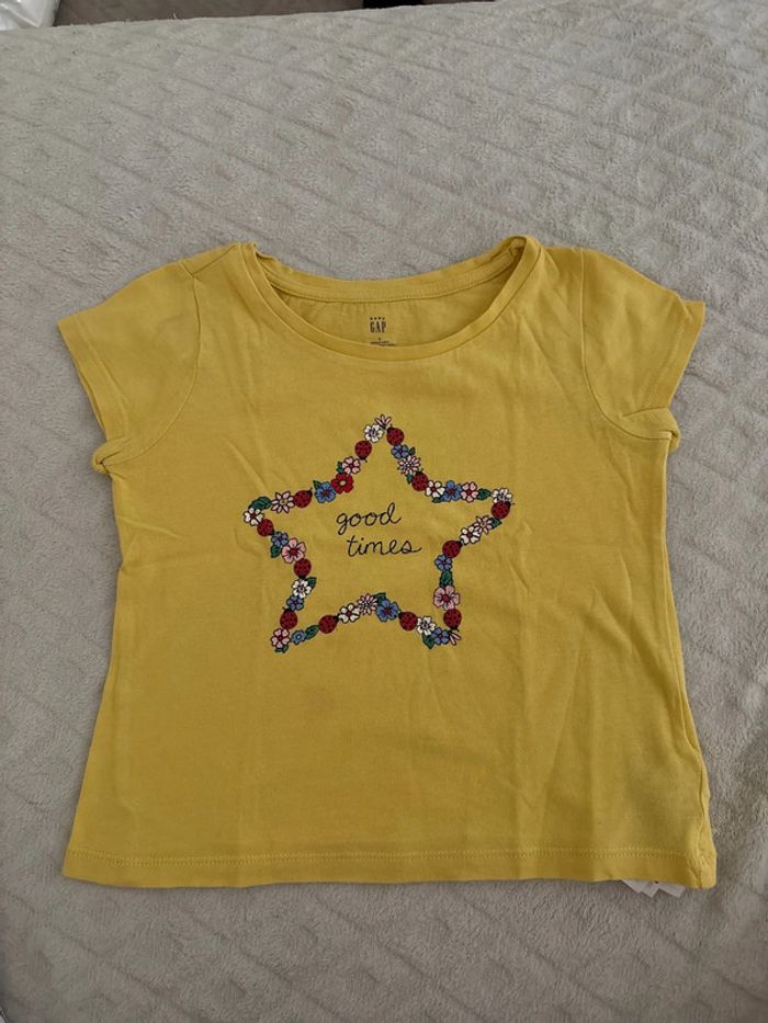 Tee shirt gap