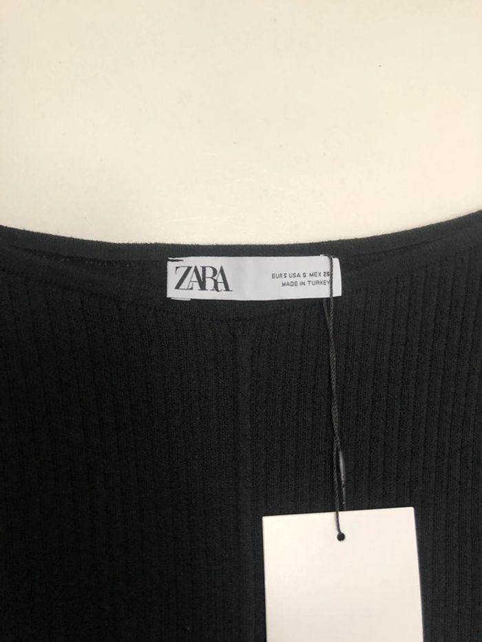 Superbe beau pull en maille côtelé Zara neuf avec étiquette taille S - photo numéro 3