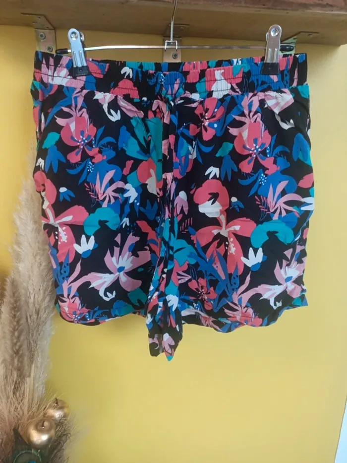 Lot de 2 shorts taille 38/40 - photo numéro 7