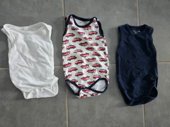 Lot de 3 bodies sans manches