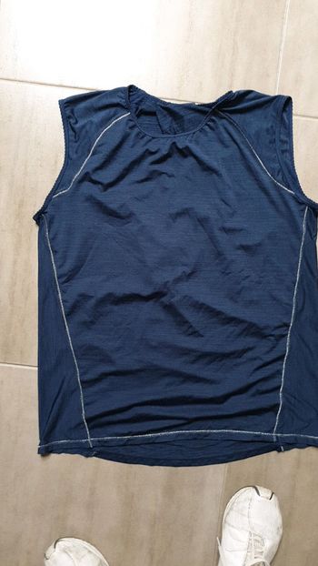 Tee shirt