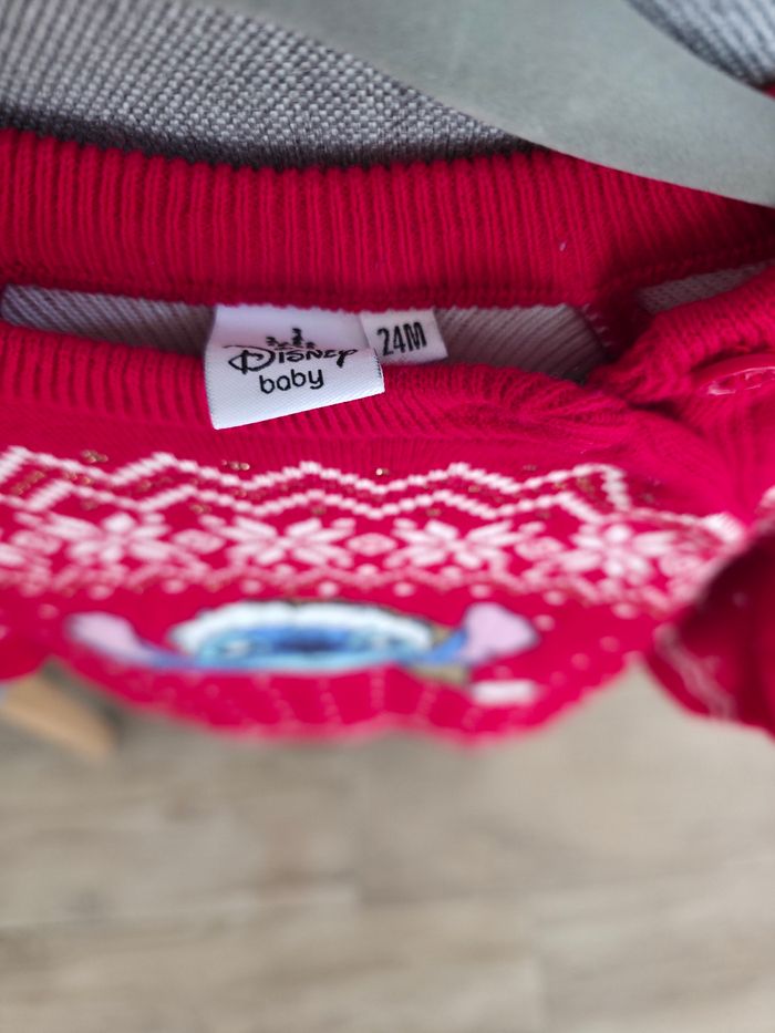 Pull de Noël Stitch - photo numéro 2