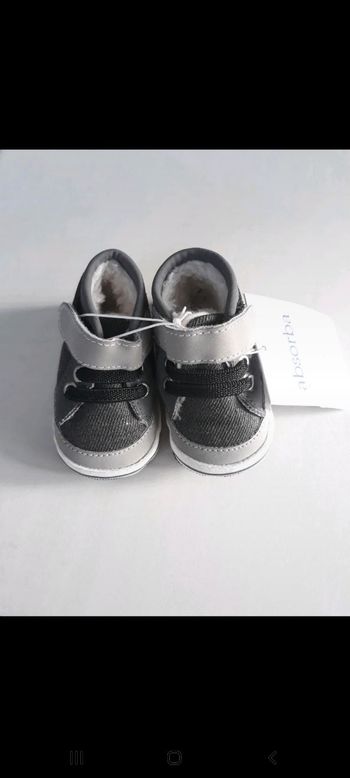 Chaussures bébé fourrés absorba neuf