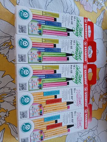 Lot de 5 paquets de 18 stylos à feutres start coloring stabilo à 35€ avec le code 
ANNIV30
Le lot passe à 24,50€
