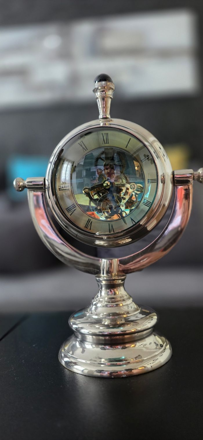 Horloge kare design