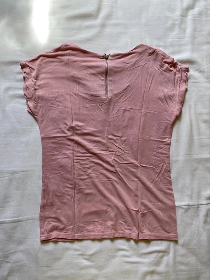 T-shirt rose - photo numéro 2