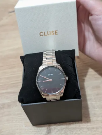 Montre cluse homme ou femme