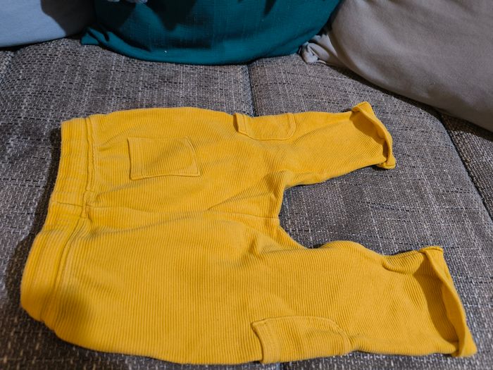 Pantalon moutarde - photo numéro 3